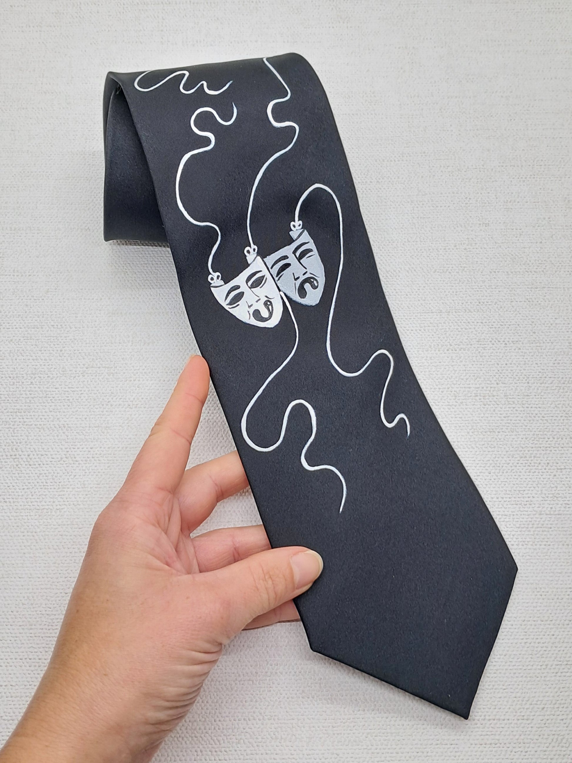 Silk tie for theatre actor