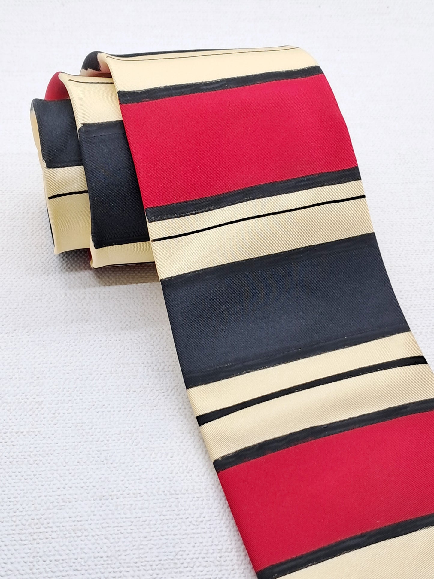 Red & Black Stripe