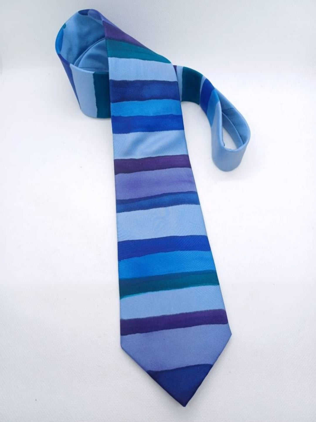 Classic mens striped silk tie