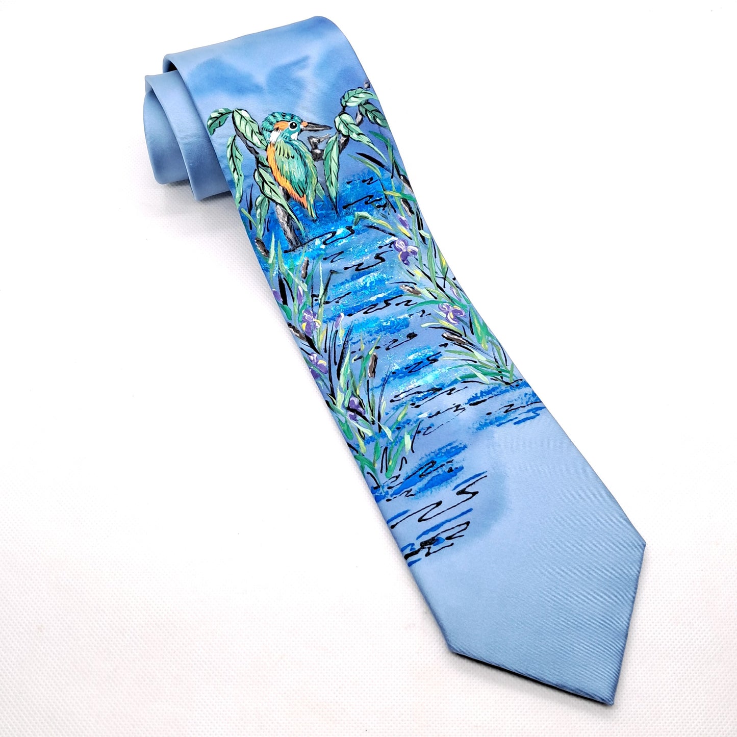 Bird necktie