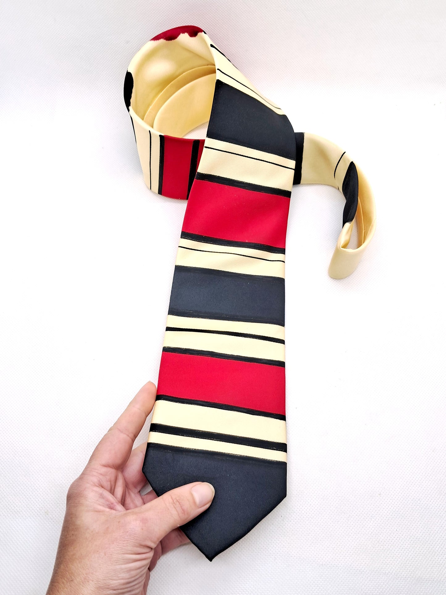 Red & Black Stripe