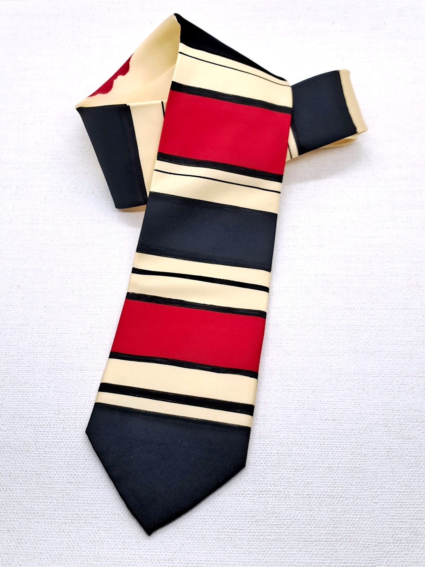 Red & Black Stripe